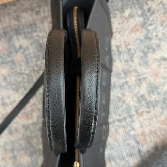 Marc Jacobs Black Leather The Tote Bag - Picture 10 of 12